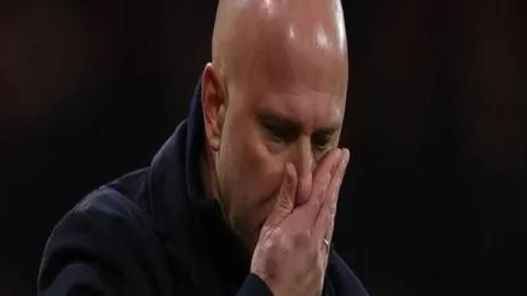 王曼昱3比0完胜李恩惠赢得冠军